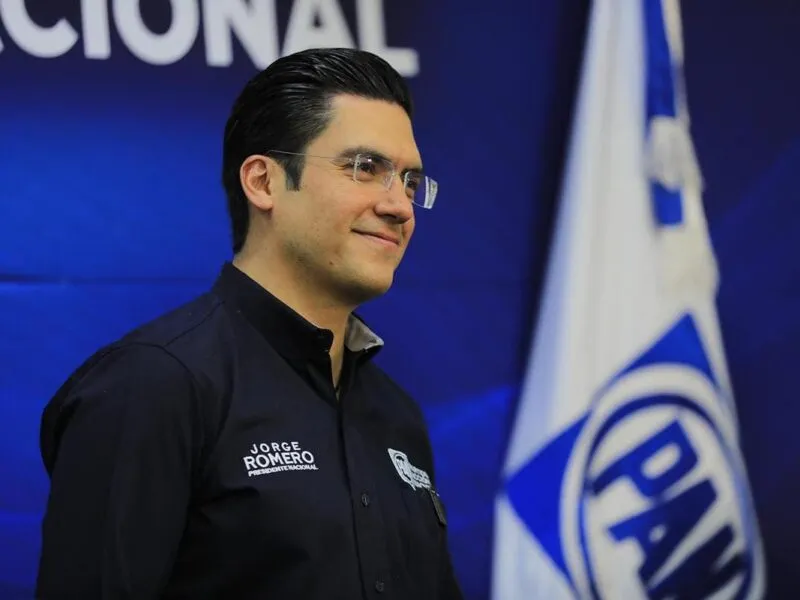 Viene jefe del PAN a amarrar estrategia electoral 2027 en Michoacán
