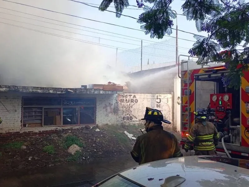 Arde vivienda en la Ejidal Tres Puentes de Morelia; no se reportan lesionados