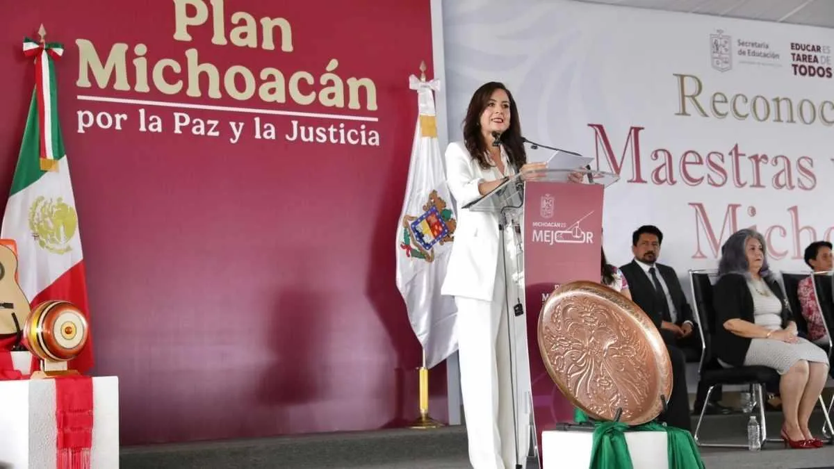 Bedolla reactiva pagos por defunción y premia décadas de labor docente-1