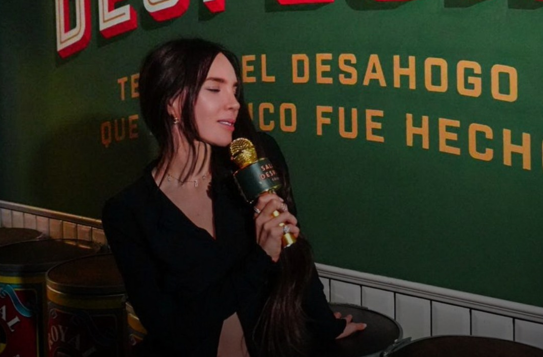 Belinda Sala de Despecho en Colombia 1