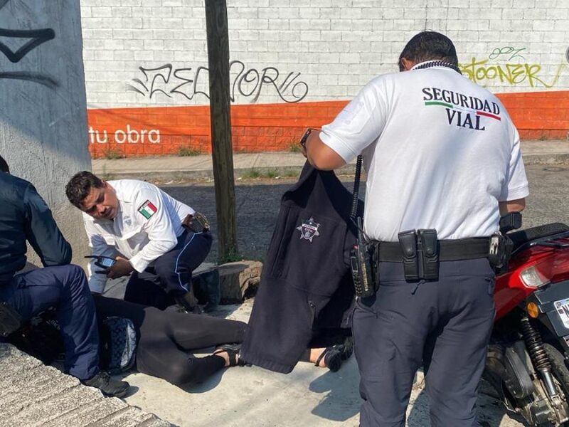 Con heridas resultó una mujer que perdió el control de su unidad y chocó en Morelia