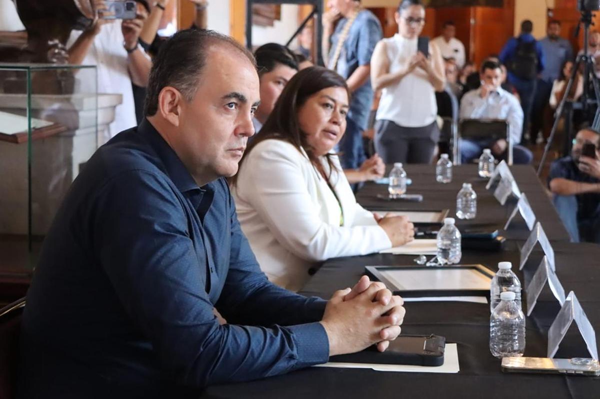 Congreso de Michoacán Clínica de Disrafismo Espinal