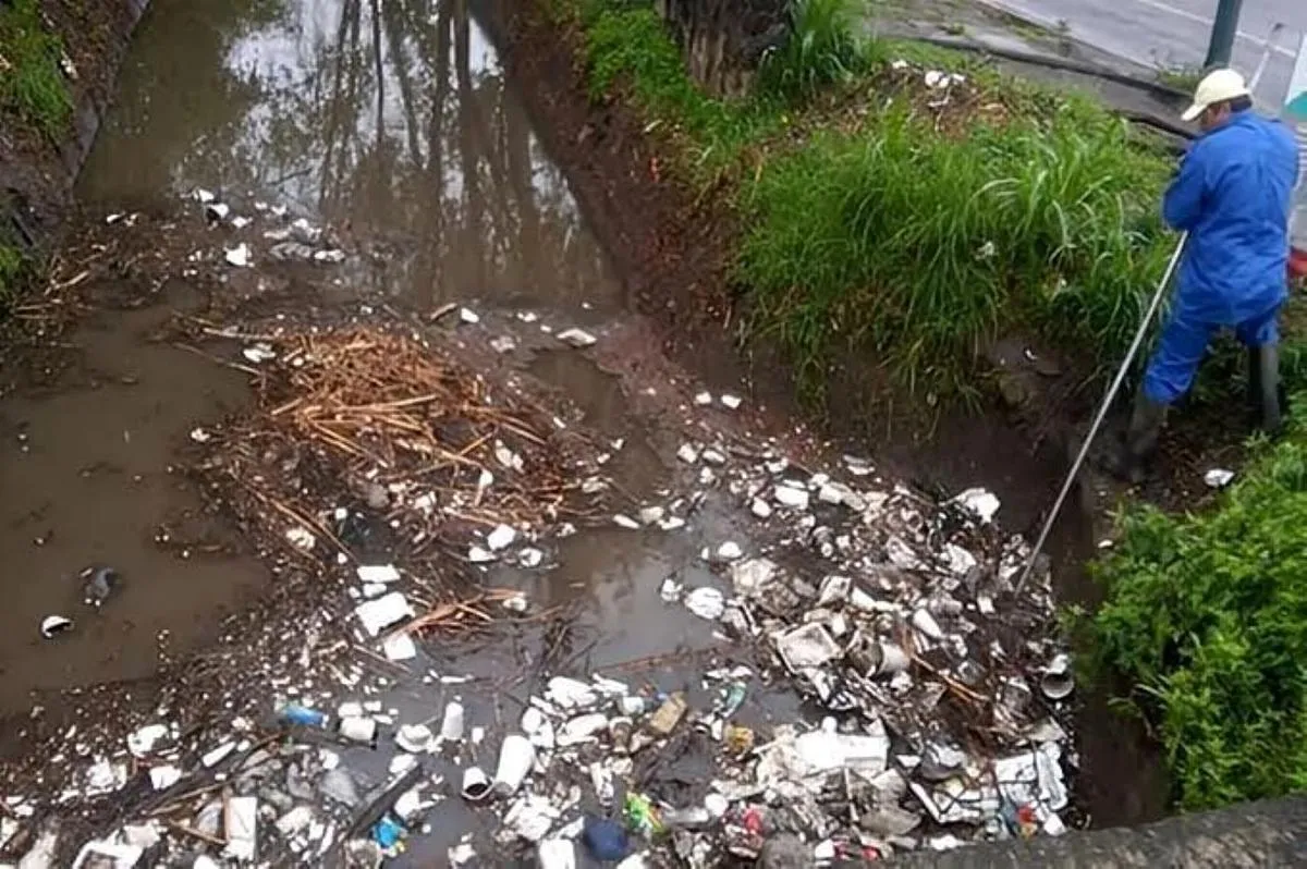 Cuesta 12.5 mdp quitar 120 mil toneladas de basura de 9 drenes de Morelia