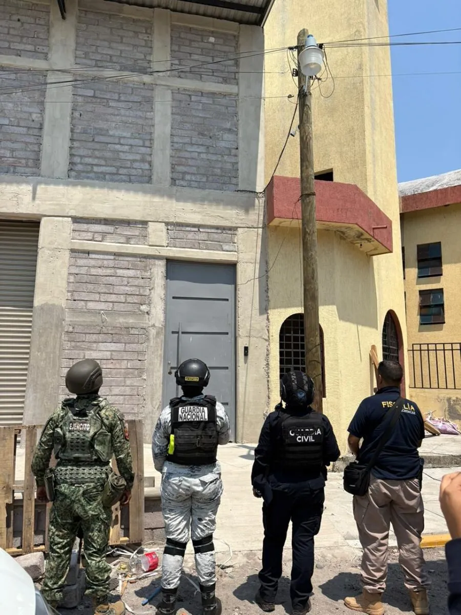 Desarticula FGE red de vigilancia ilegal en Apatzingán; aseguran 7 cámaras “parásitas”-1