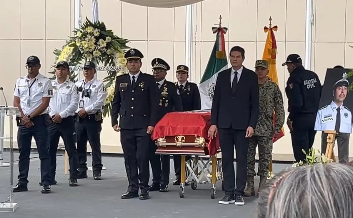 Despiden con homenaje póstumo a oficial caído de Policía Morelia