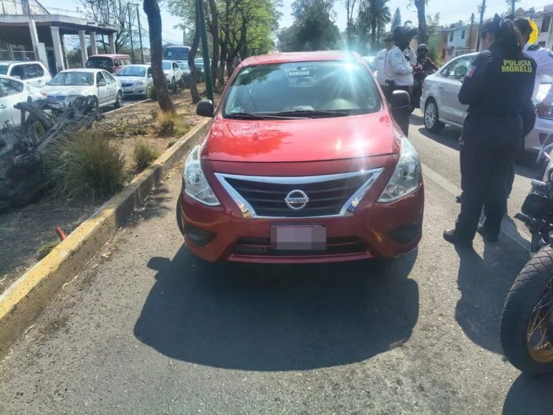 detenido automóvil reporte de robo Morelia