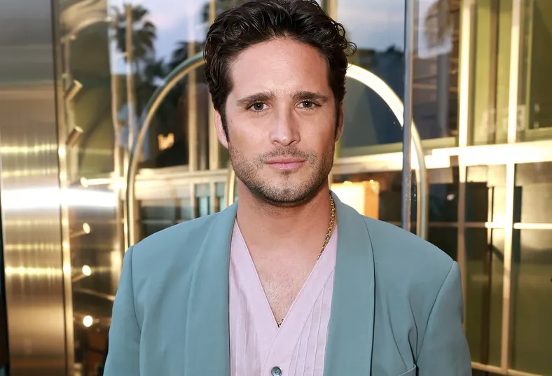 Diego Boneta habla de su relación actual con su ex Renata Notni y confiesa cómo enfrenta su ruptura amorosa