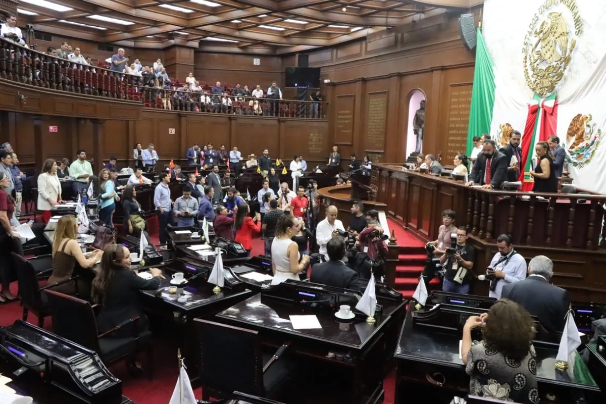 Diputados Michoacán autocensura propuesta Morena 2