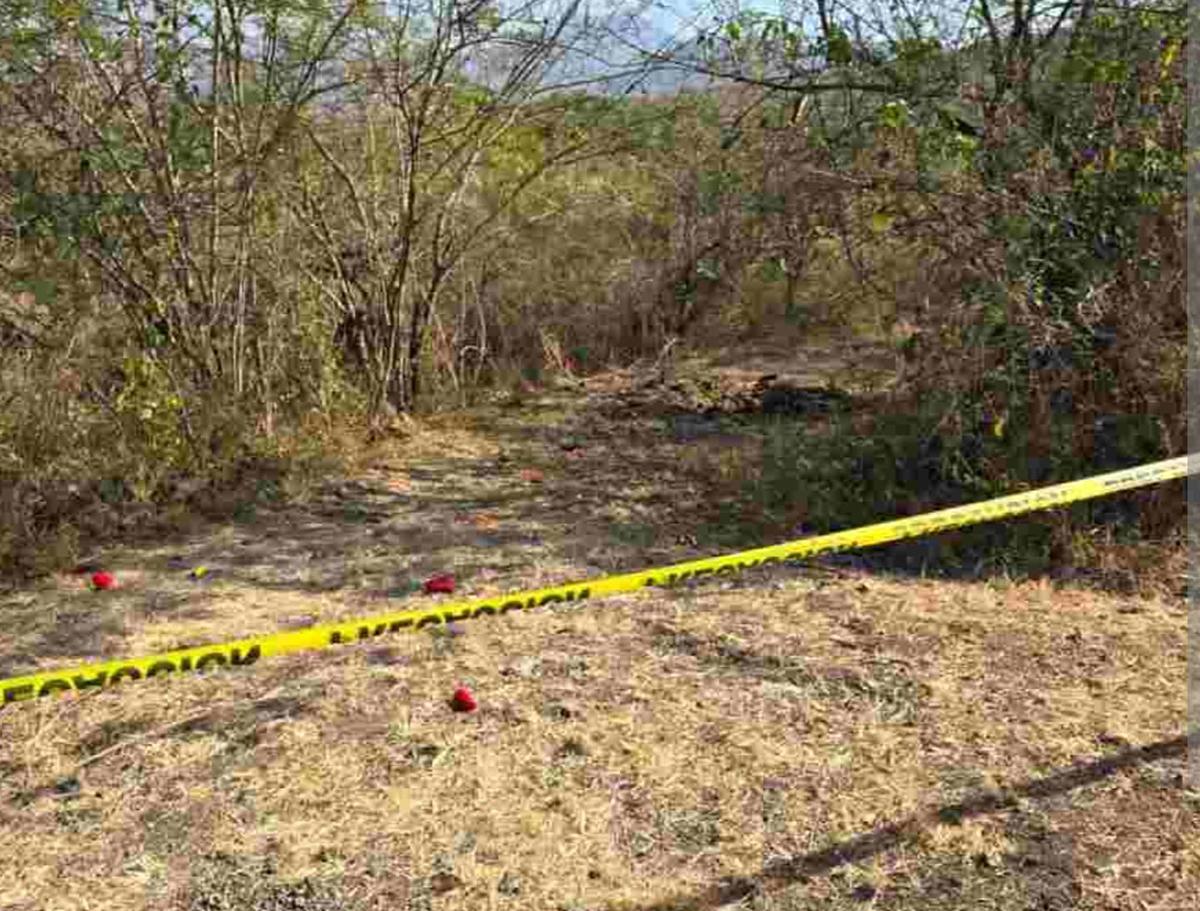 Dos personas perdieron la vida al explotar una mina terrestre en Apatzingán