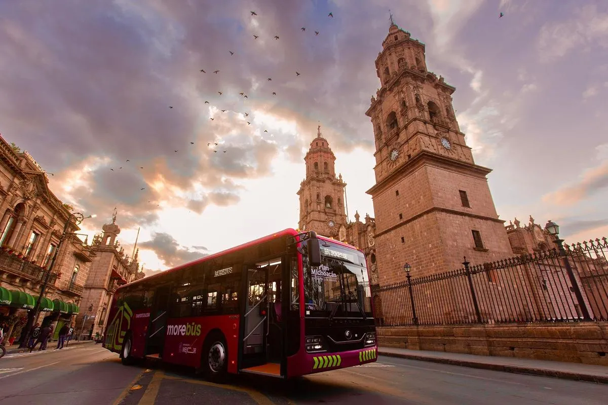 En febrero arrancará el Morebús; transformará la movilidad de 400 mil habitantes: Bedolla