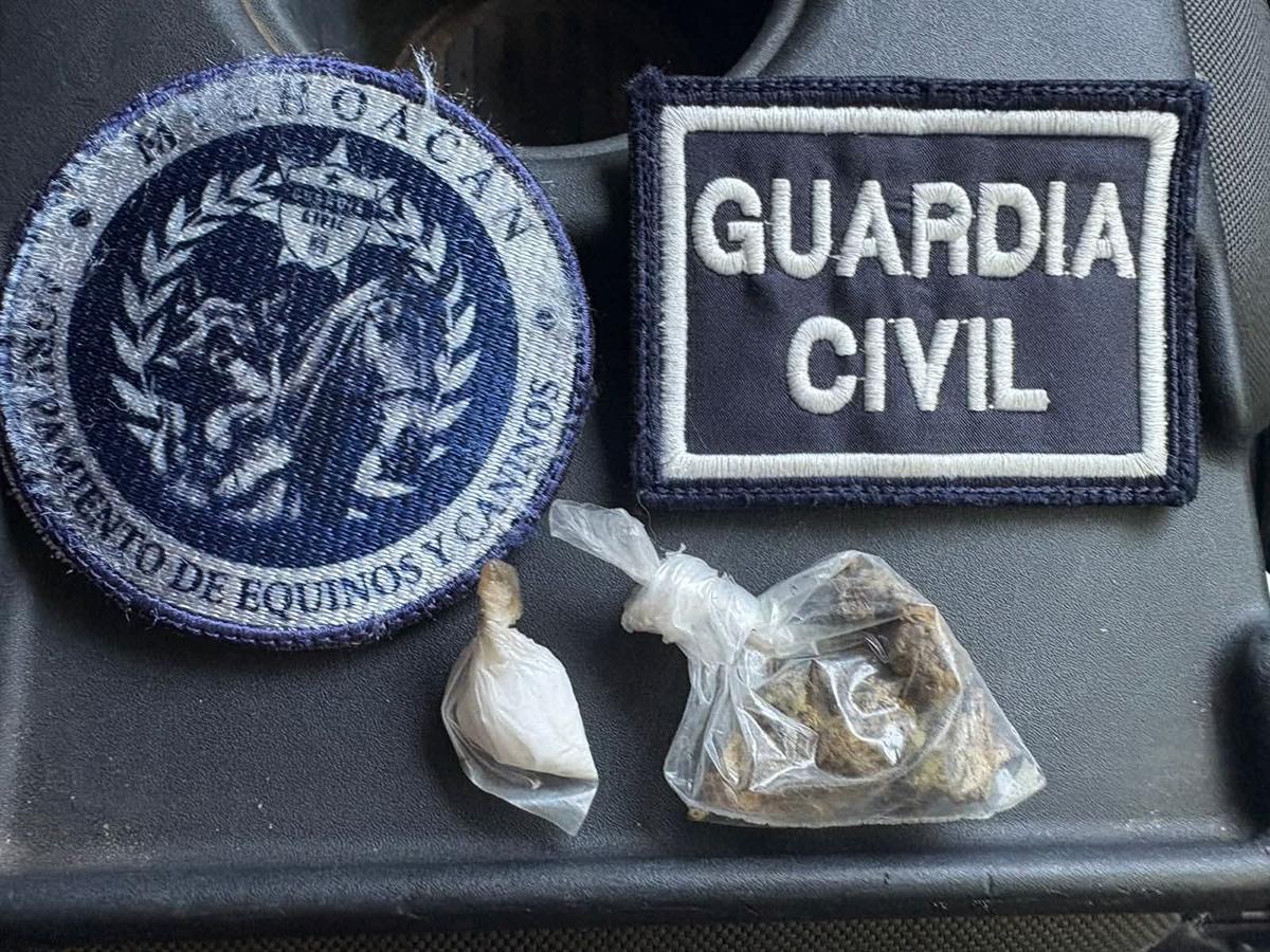 En recorridos de prevención detienen a dos hombres presuntamente por posesión de drogas en Morelia.1
