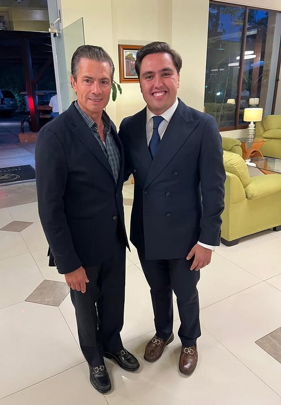 Enrique Peña Nieto reaparece en México con lujosos zapatos