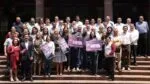 Entregan chips con datos gratuitos a 80 mil estudiantes de Michoacán