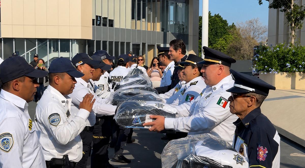 Entregan equipo y uniformes a 760 oficiales de Policía Morelia