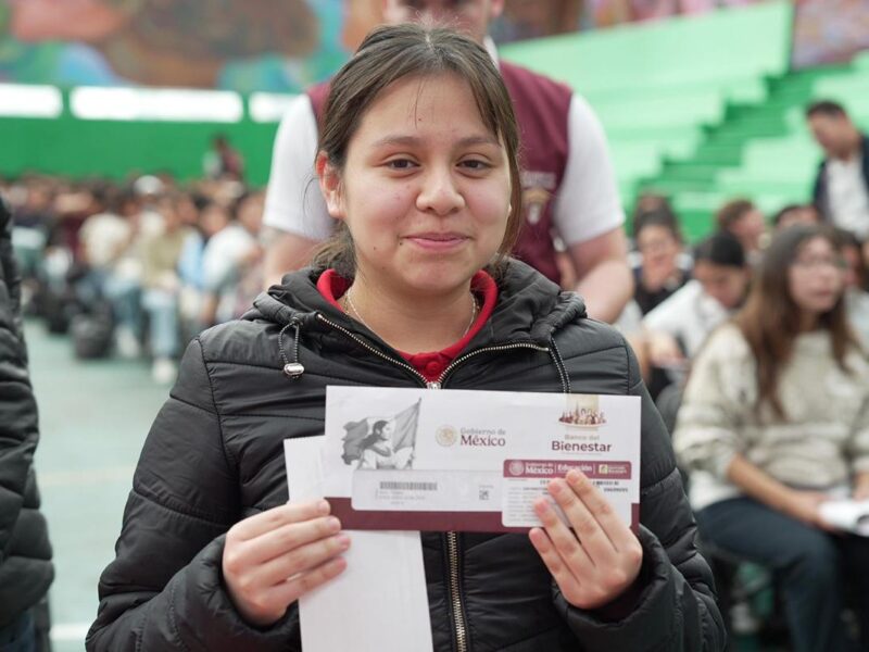 Escuelas Normales de Michoacán, entre las prioritarias para recibir becas federales