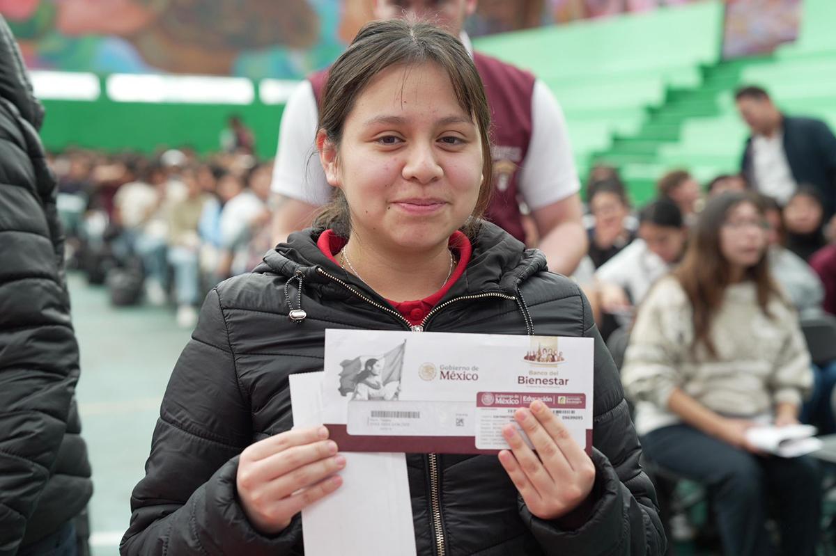 Escuelas Normales de Michoacán, entre las prioritarias para recibir becas federales
