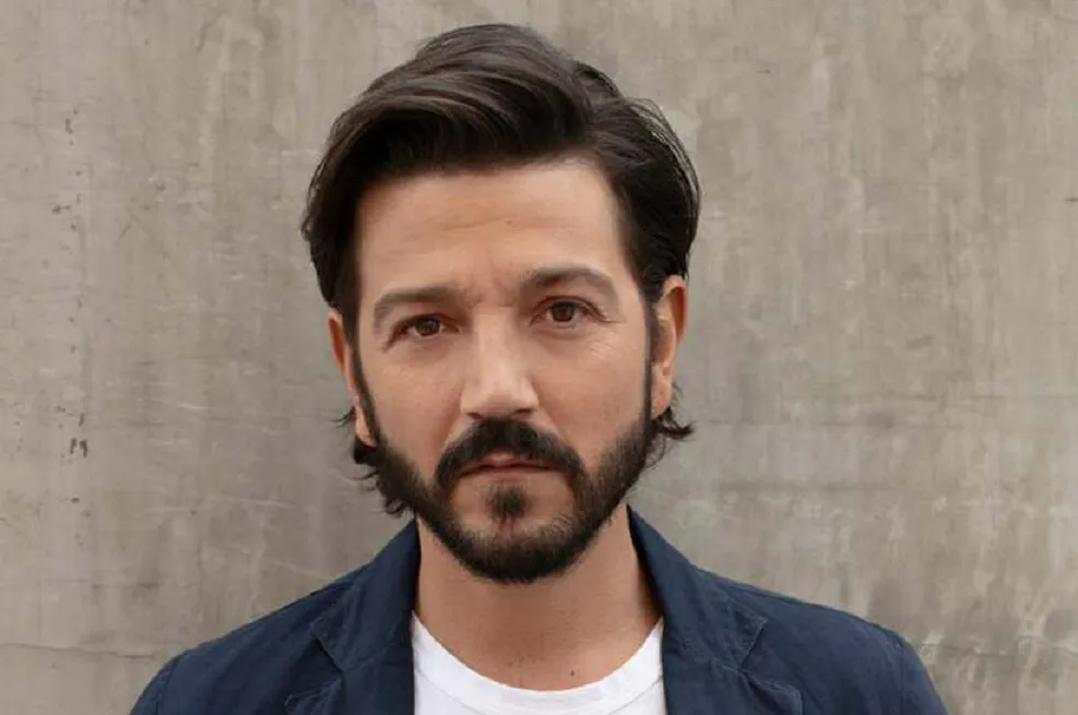 “Estoy feliz, pero digiriendo todavía”: Diego Luna tras emotiva ovación en Festival de Cannes por “Ashes”