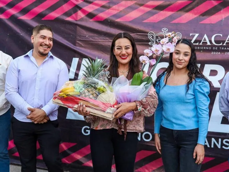 Gobierno y ciudadanía transforman juntos la colonia Obrera: Mónica Valdez