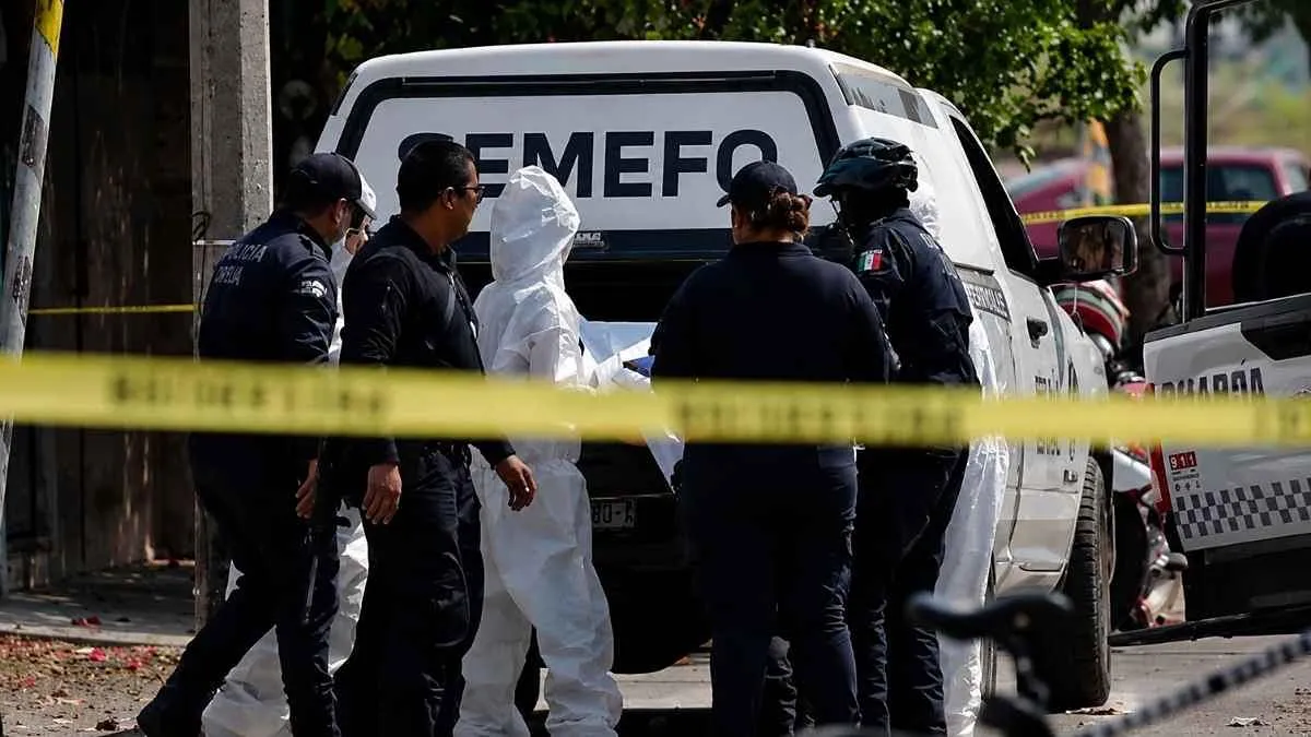 Hallan cuerpo decapitado y semienterrado en vivienda de Zamora