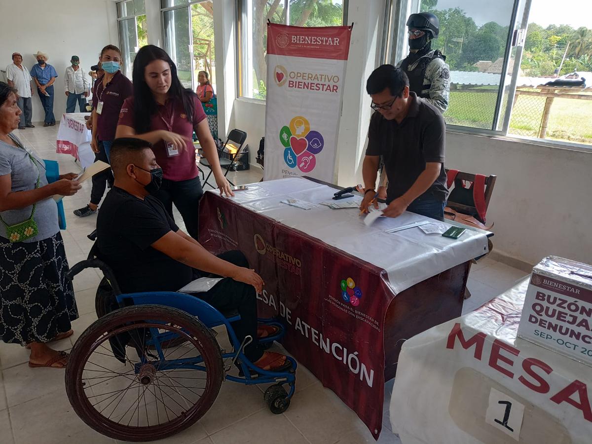 inició en Michoacán entrega de tarjetas de Pensión de Discapacidad