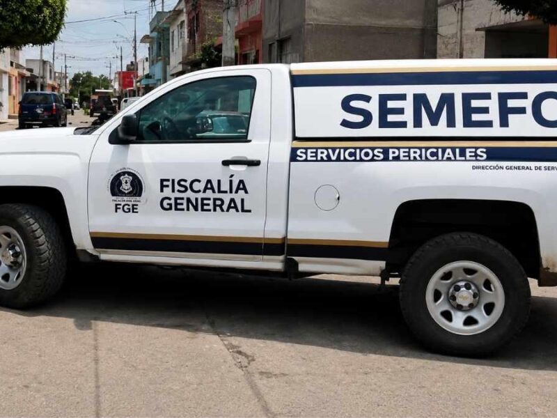 Investigan muerte de hombre hallado al pie de edificio en La Piedad
