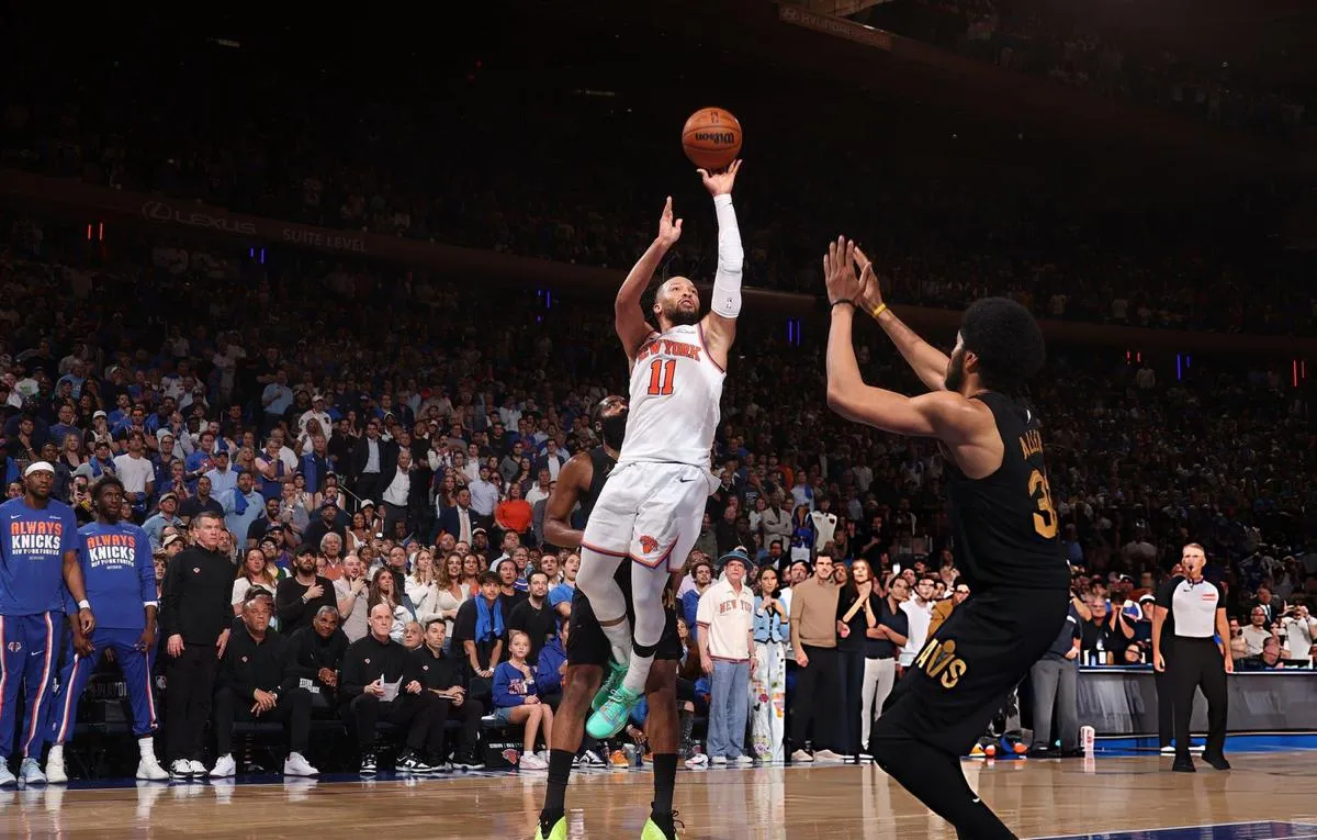 Los Knicks vinieron de atrás para ganar a Cavaliers en el Juego 1