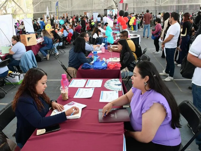Más de mil 800 oportunidades de trabajo se ofertaron en 5 municipios de Michoacán