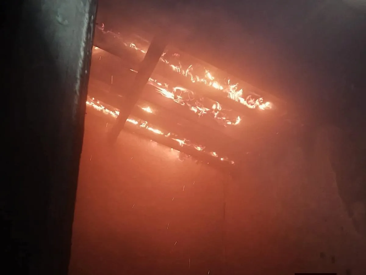 Momentos de tensión vivieron vecinos de una vivienda en llamas en La Piedad, Michoacán
