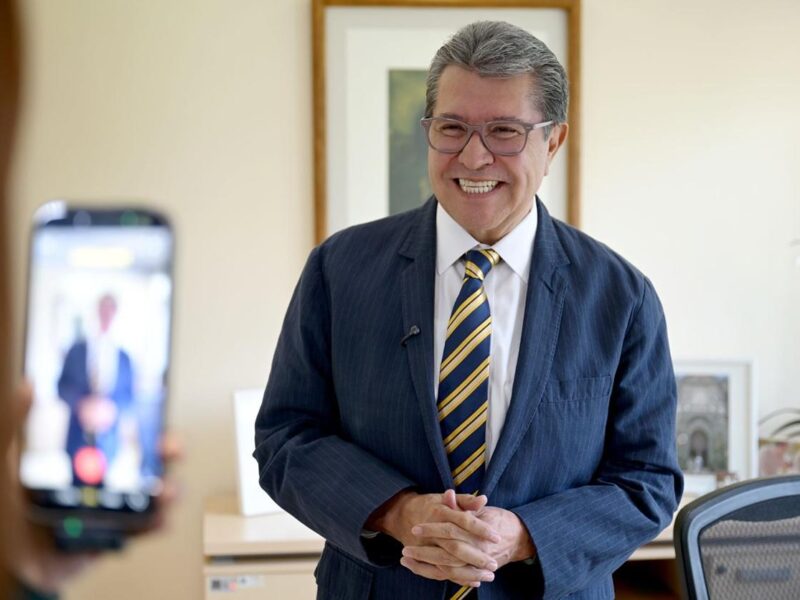 Monreal rechaza congelamiento de cuenta por parte de UIF