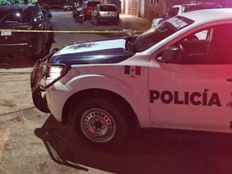 Motociclista fallece tras ser atacado a balazos en Uruapan