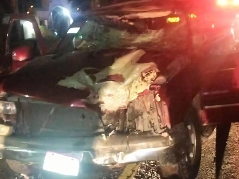 Motociclista pierde la vida en choque contra un vehículo en la Zinapécuaro-Morelia