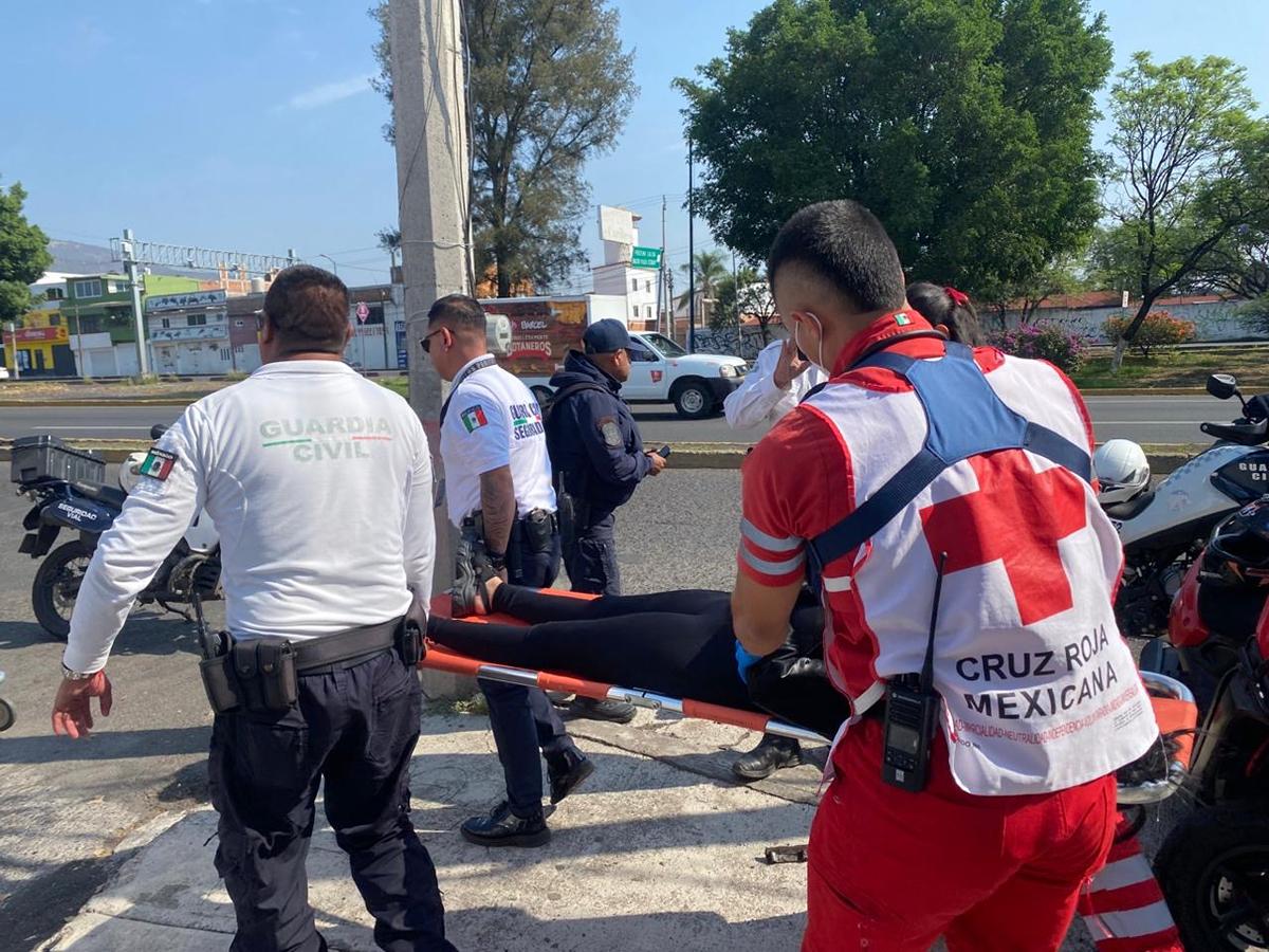 Mujer resulta herida tras sufrir choque en la colonia Wenceslao Victoria en Morelia