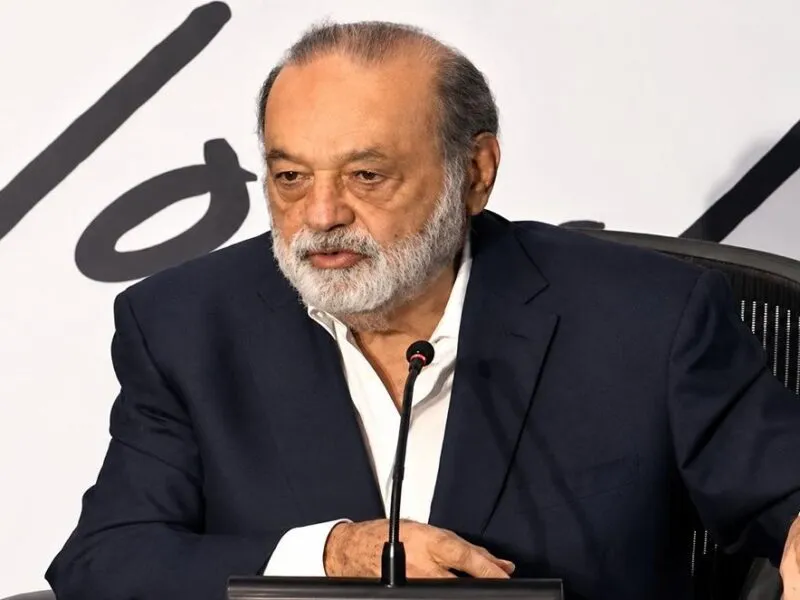Pobreza y baja producción de Pemex, problemas que enfrenta México: Slim