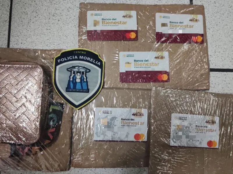 Policía Morelia detiene a mujer por fraude