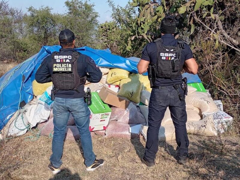 Policía Morelia recupera vehículo y mercancía robada a una empresa de abarrotes
