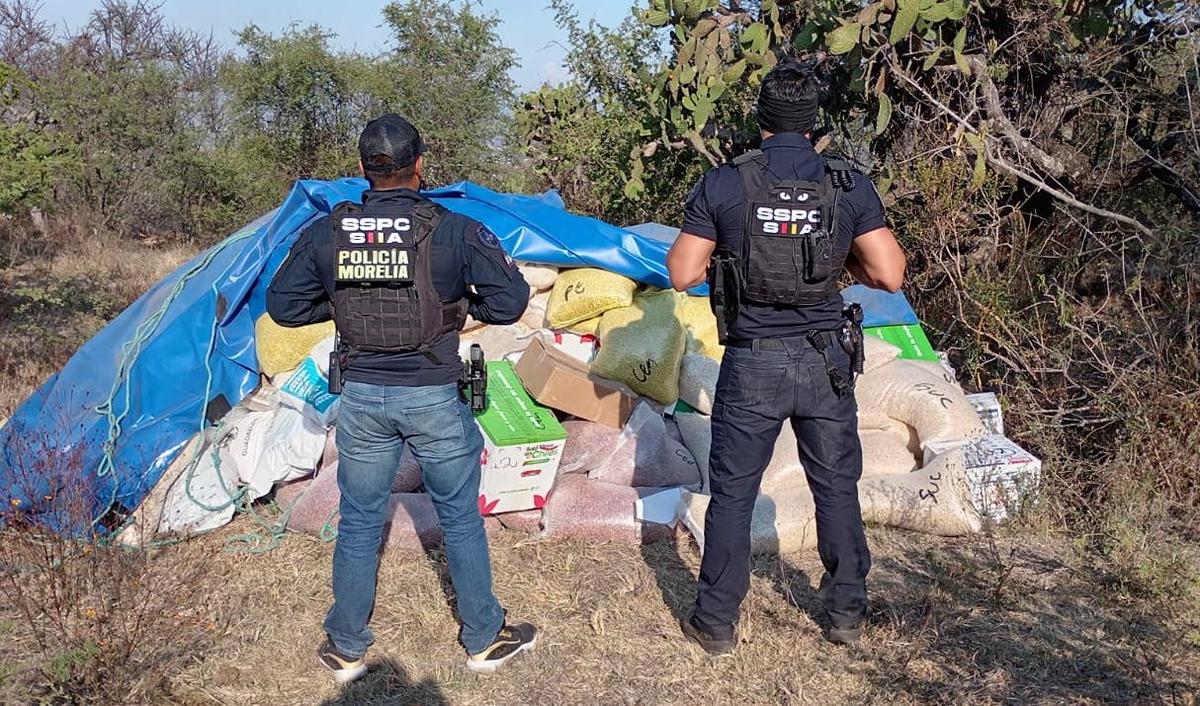 Policía Morelia recupera vehículo y mercancía robada a una empresa de abarrotes