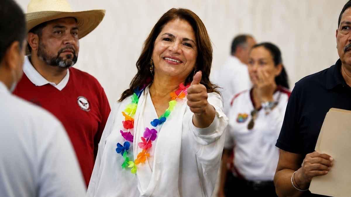 Reconoce Fabiola Alanís lucha sindical del SUTACONALEPMICH en defensa de la educación y los derechos laborales