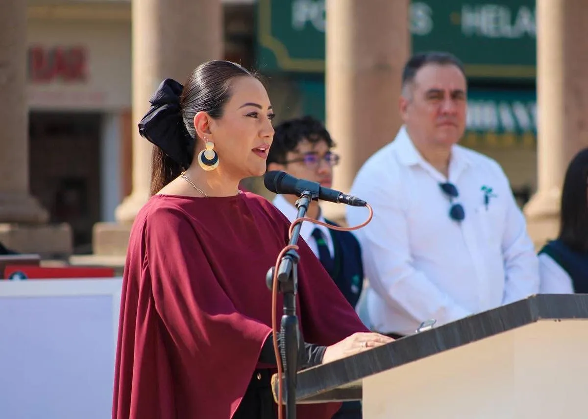 Refrenda Mónica Valdez compromiso con la soberanía nacional en aniversario de la Batalla de Puebla