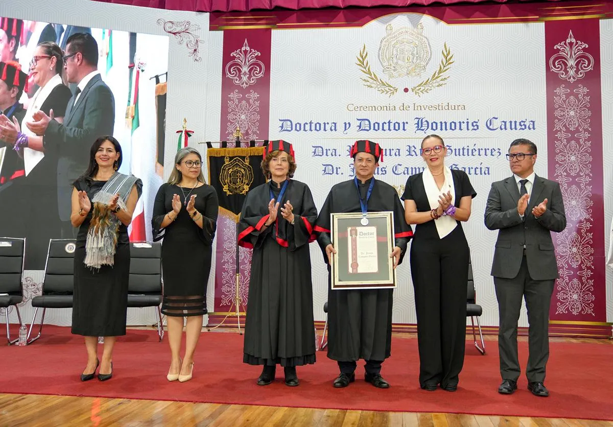 Rosaura Ruiz y Jesús Campos reciben el Doctorado Honoris Causa por parte de la Universidad Michoacana