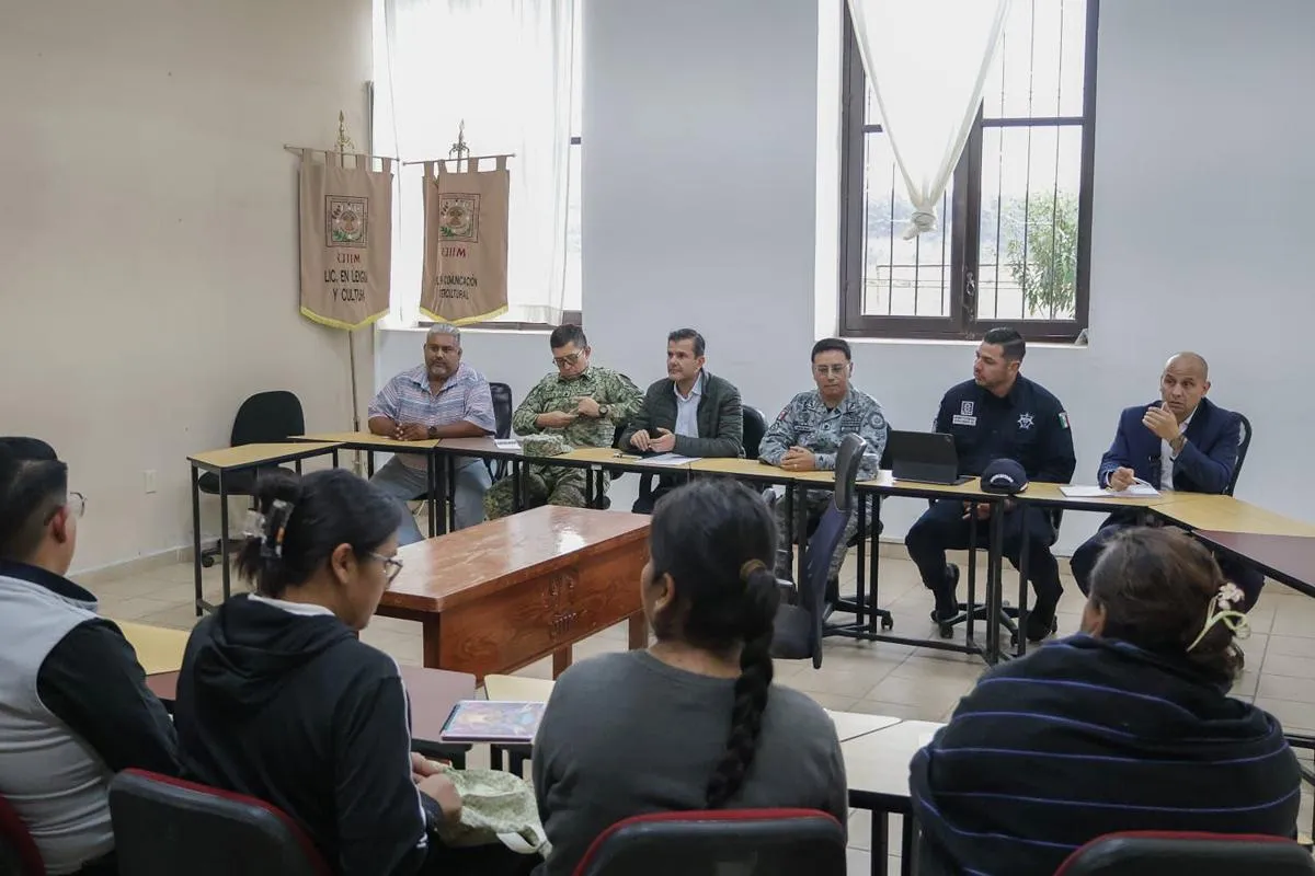 Se restablece tránsito en Sevina en Michoacán tras diálogo con habitantes