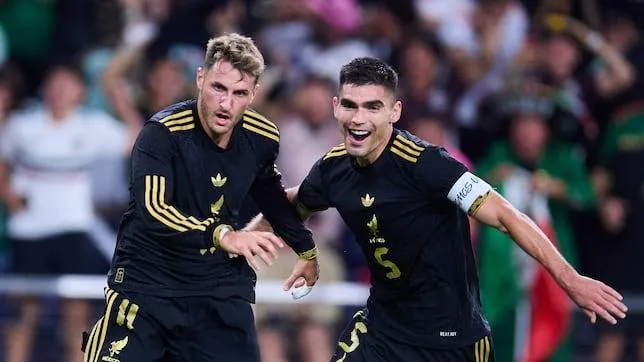 Selección Mexicana completa casi completa con llegada de Santiago Giménez y Obed Vargas