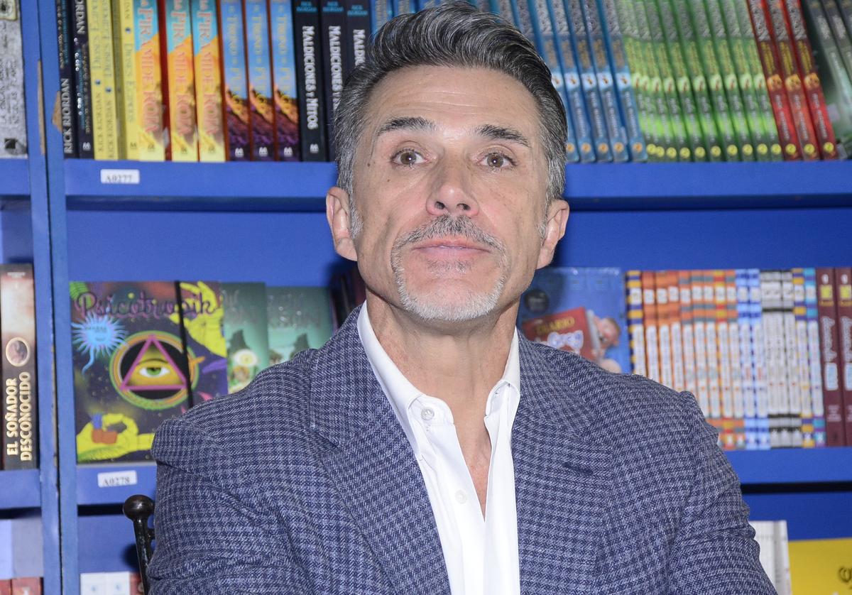 Sergio Mayer renuncia a Morena pero mantiene apoyo a Sheinbaum