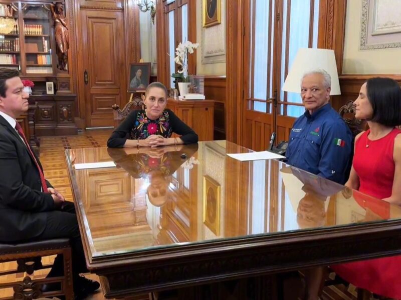 Sheinbaum anuncia la salida del director de Pemex; en el mismo evento nombra a Juan Carlos Carpio como su relevo