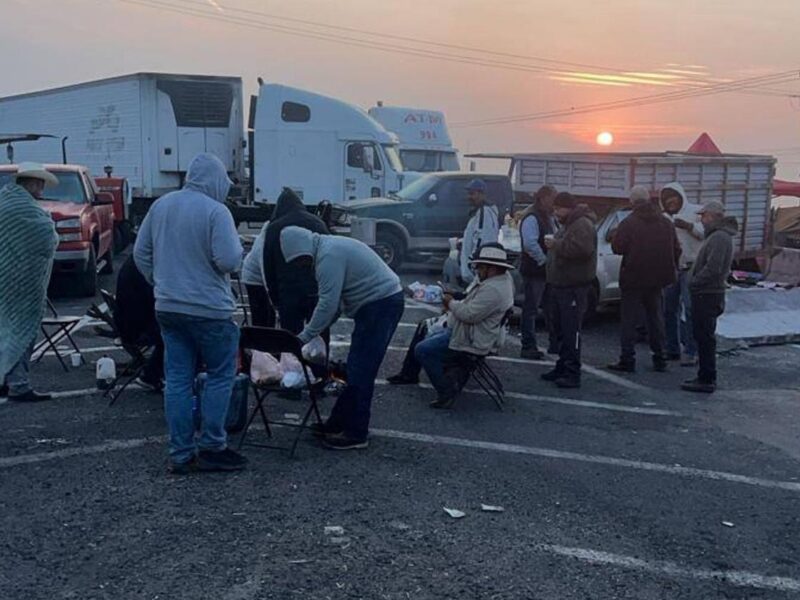 Transportistas preparan megamarcha en la CDMX con madres buscadoras, campesinos y pensionados