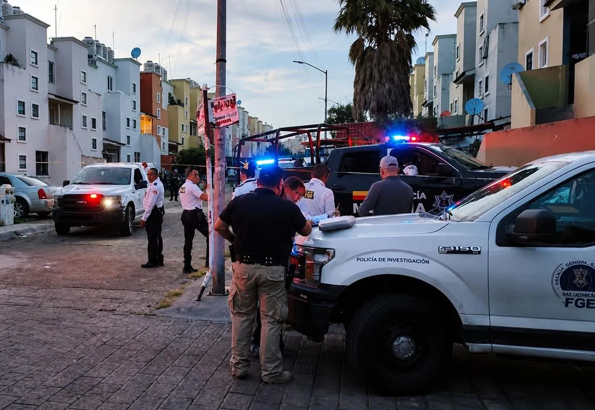 Un adolescente y un hombre son atacados a balazos en Morelia