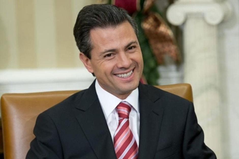 Zapatos de 20 mil pesos y traje: Así reapareció Peña Nieto en México