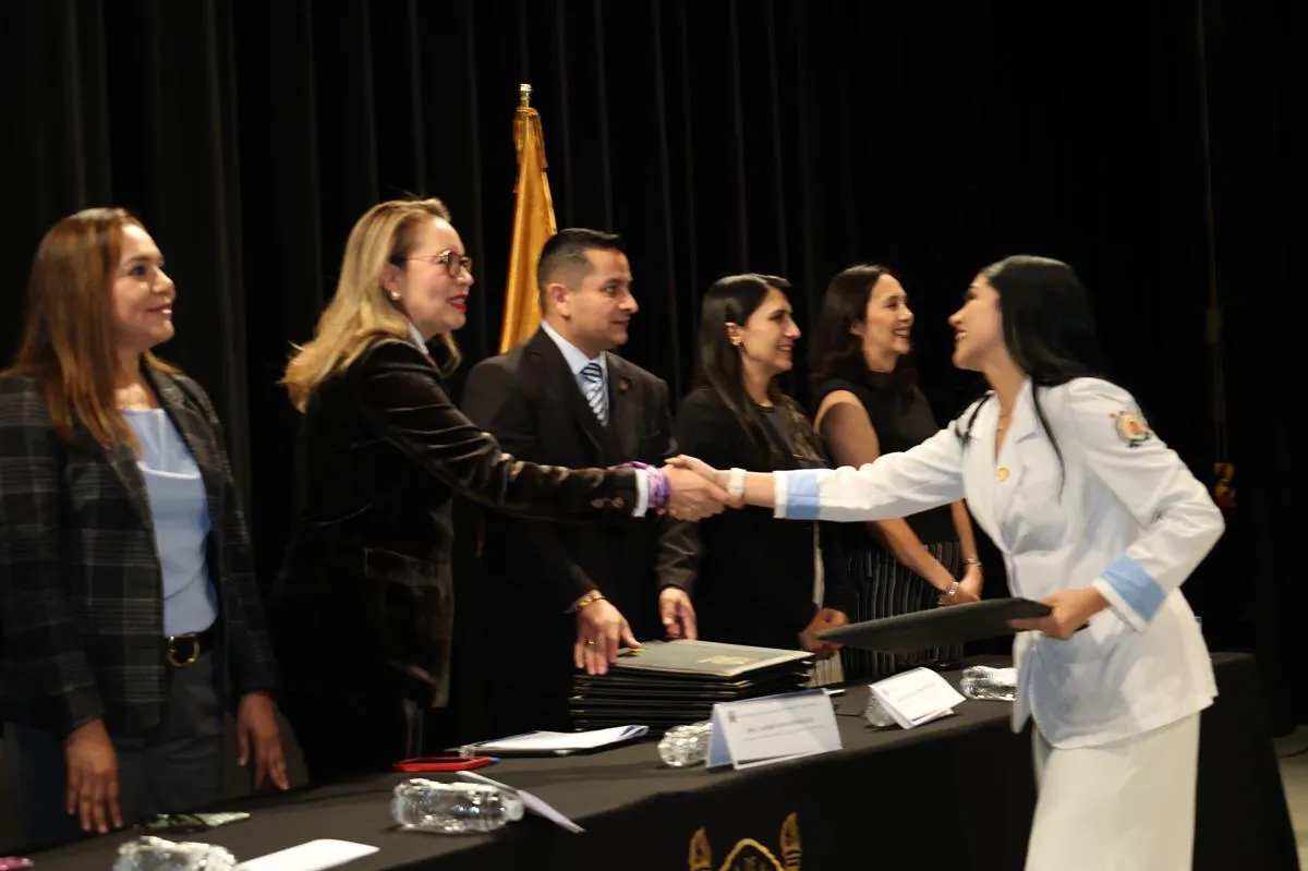 A defender con dignidad su preparación y el nombre de la UMSNH, convoca Yarabí a egresados de Nutrición
