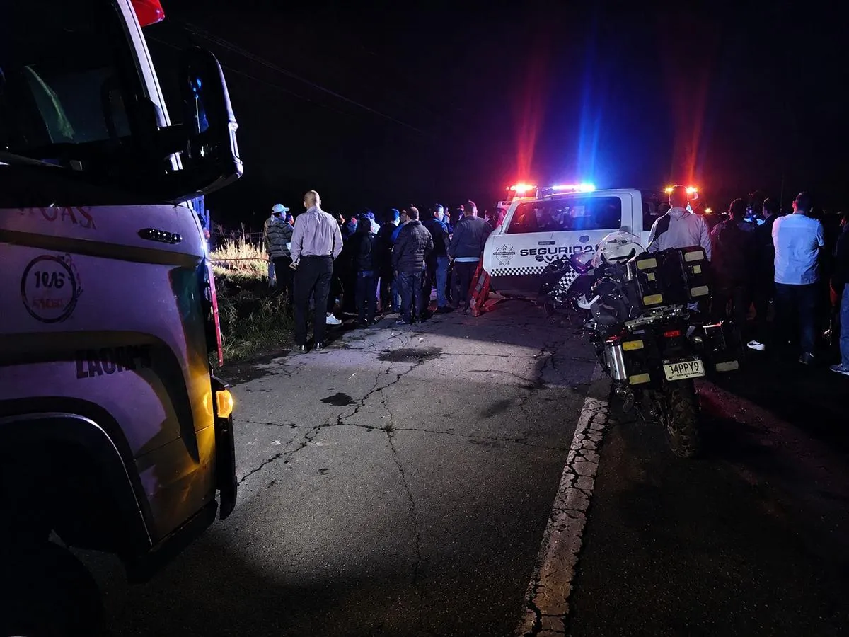 accidente en carretera de Michoacán deja dos muertos y un herido