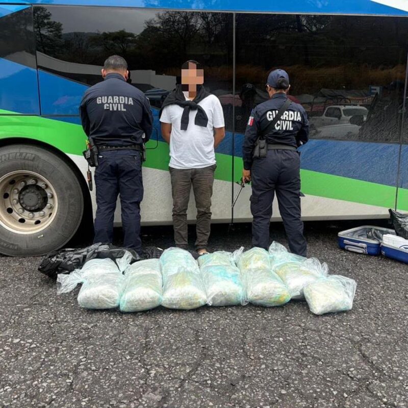 Aseguran Guardianes del Camino más de 27 kg de mariguana en la Autopista Siglo XXI