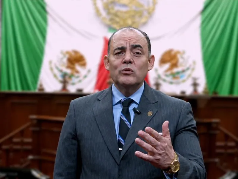 Baltazar Gaona se disculpa, pero proceso por apología del delito en el Congreso continúa